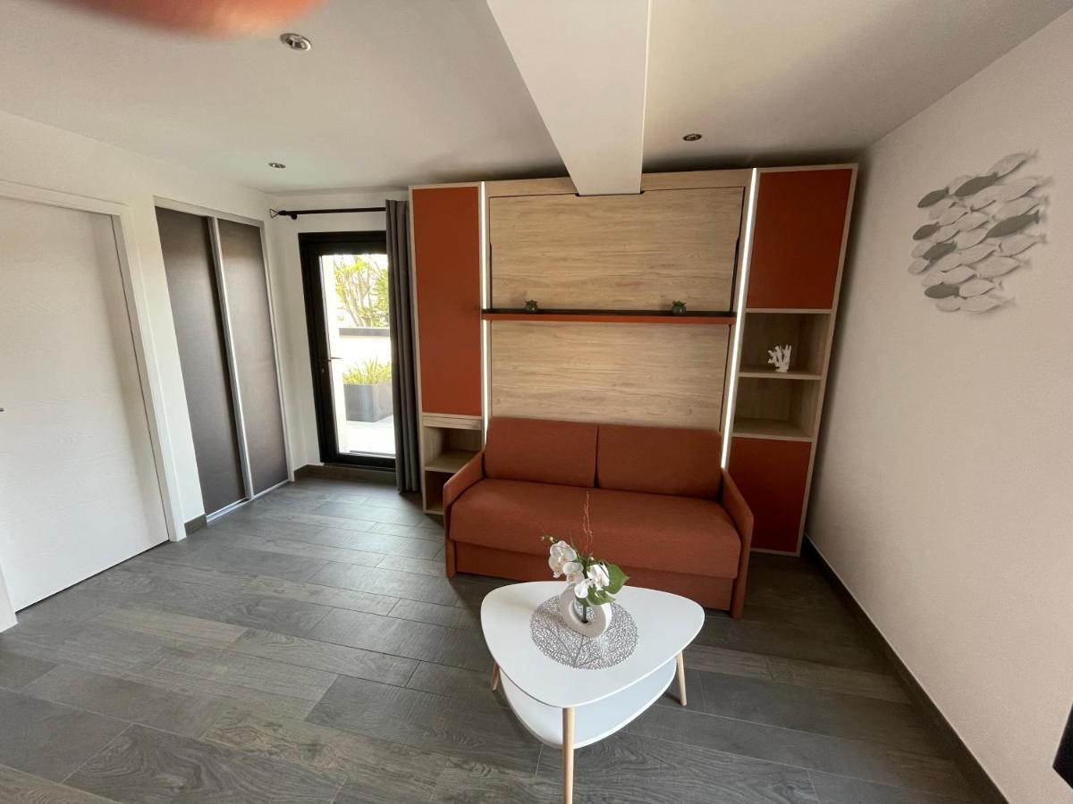 Au Charme Des Marees Apartment Lion sur Mer Bagian luar foto