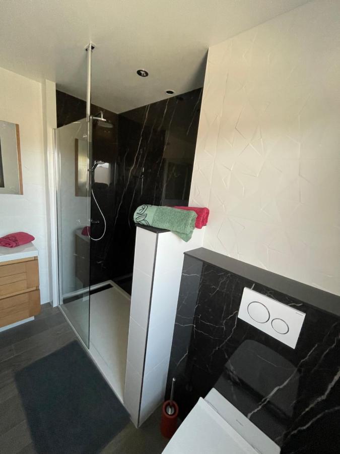 Au Charme Des Marees Apartment Lion sur Mer Bagian luar foto