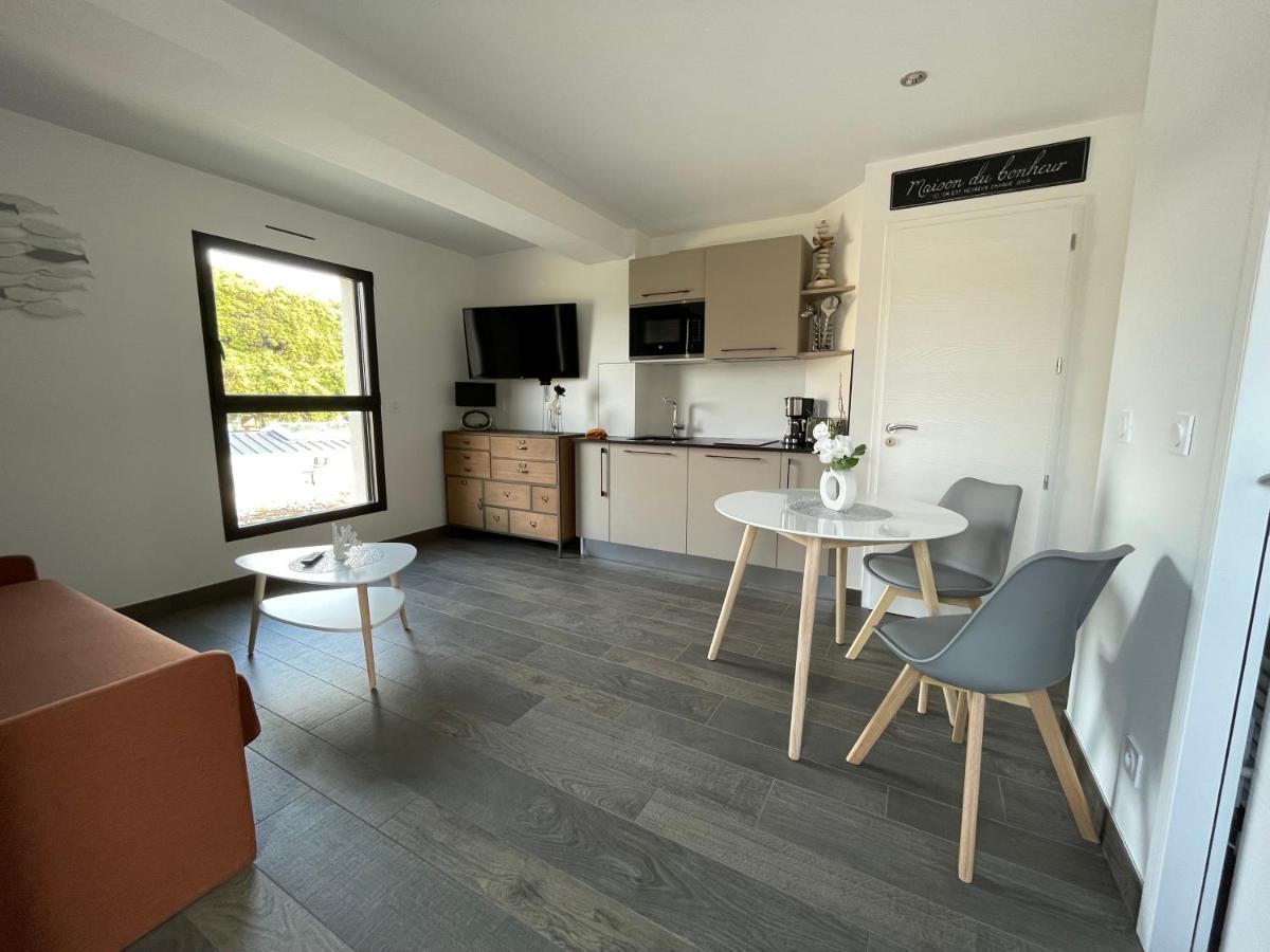 Au Charme Des Marees Apartment Lion sur Mer Bagian luar foto